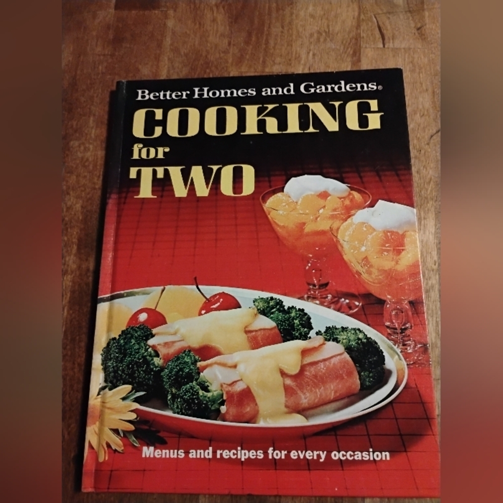 Better Homes and Gardens Cooking for Two - Red and Yellow Edition
